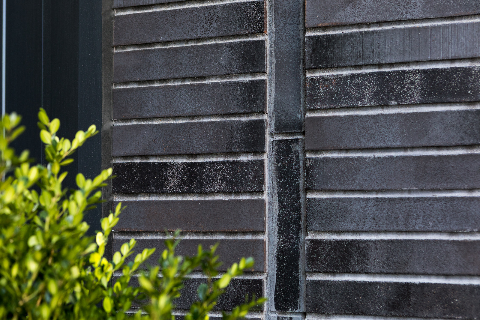 stacked bond with black brick