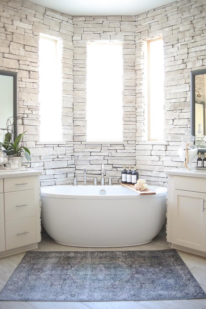 Master Bathroom with Cashmere Stackstone 