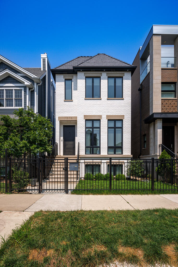 Brick Home with Aspen White Smooth