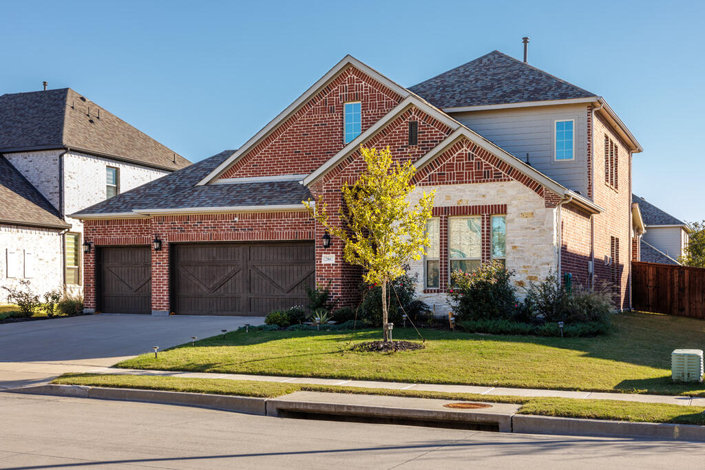 Brick Home with Cherry Creek Williamsburg